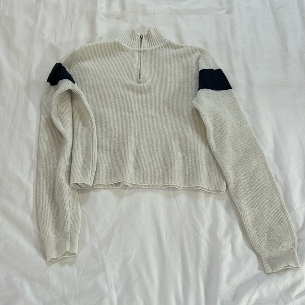 Brandy Melville Cropped Sweater